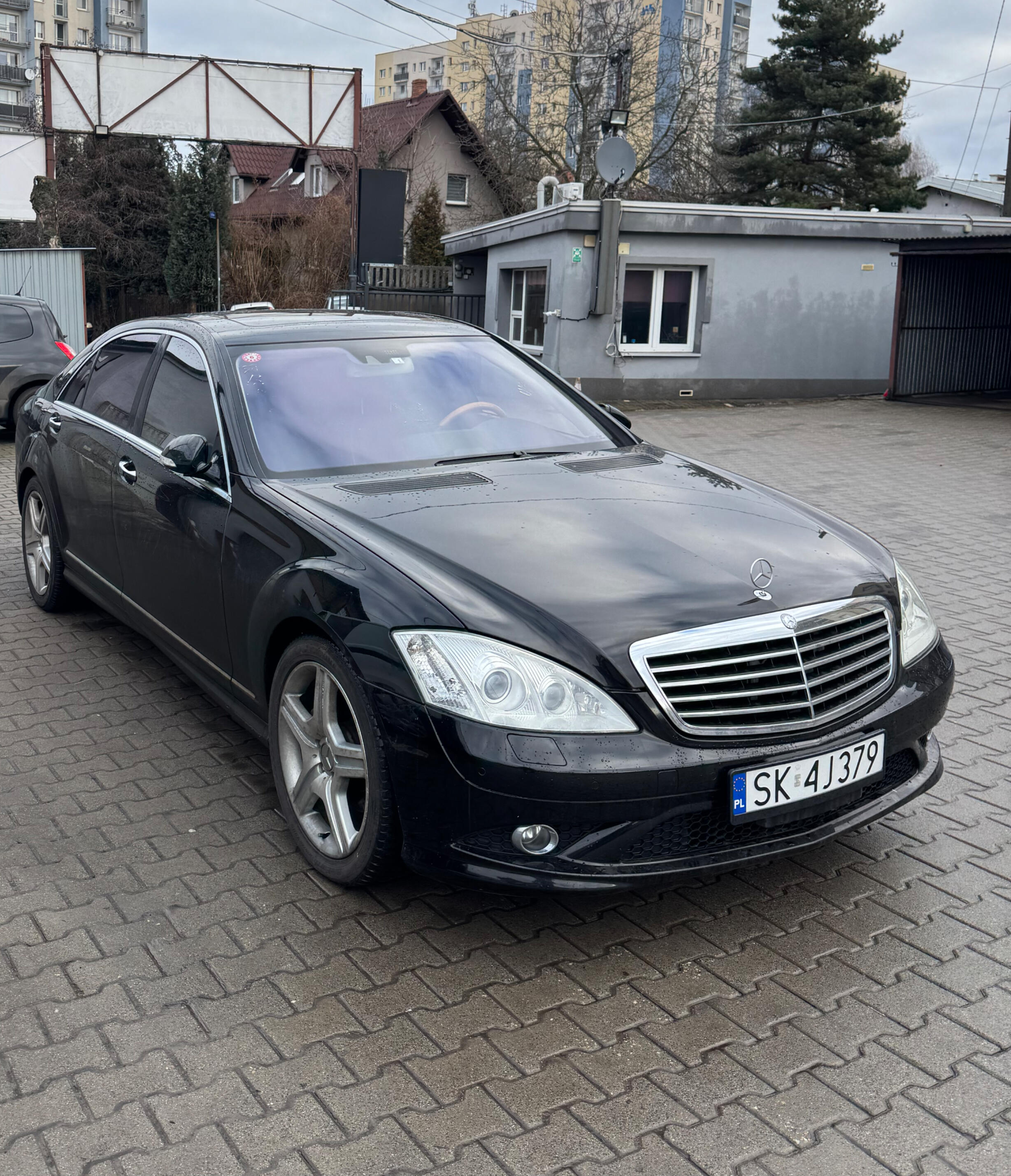Mercedes-Benz W221 S500L